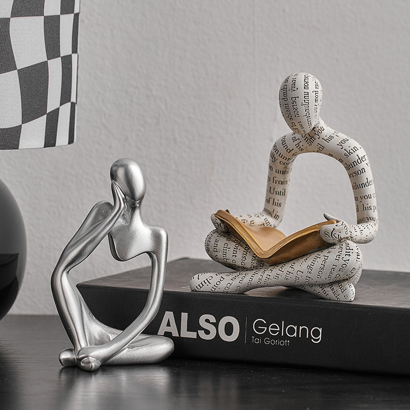 Reading Portrait Ornaments Hol - огляд і ціна Resin Art Stand